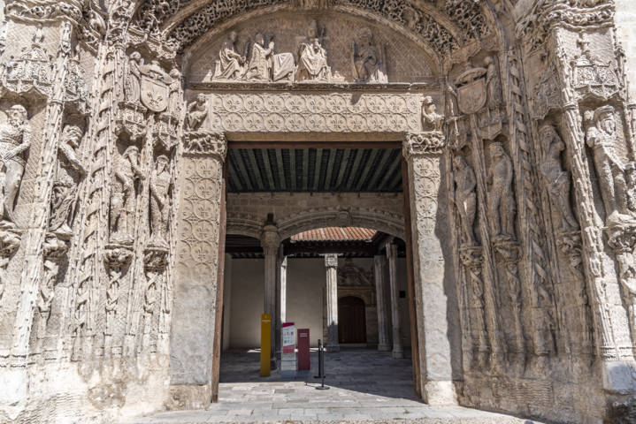 31 - Valladolid - ciudad - colegio de San Gregorio